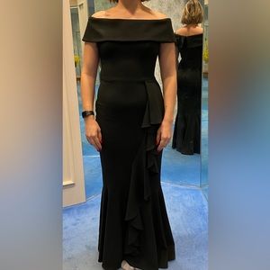 Betsy Adam Crepe Ruffle size 8 dress